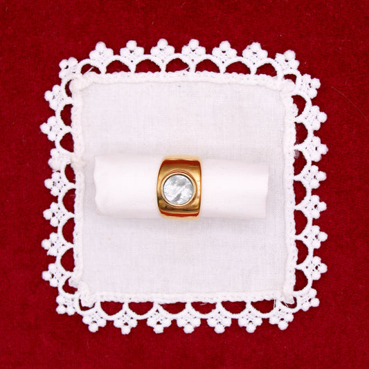 Etta Ring